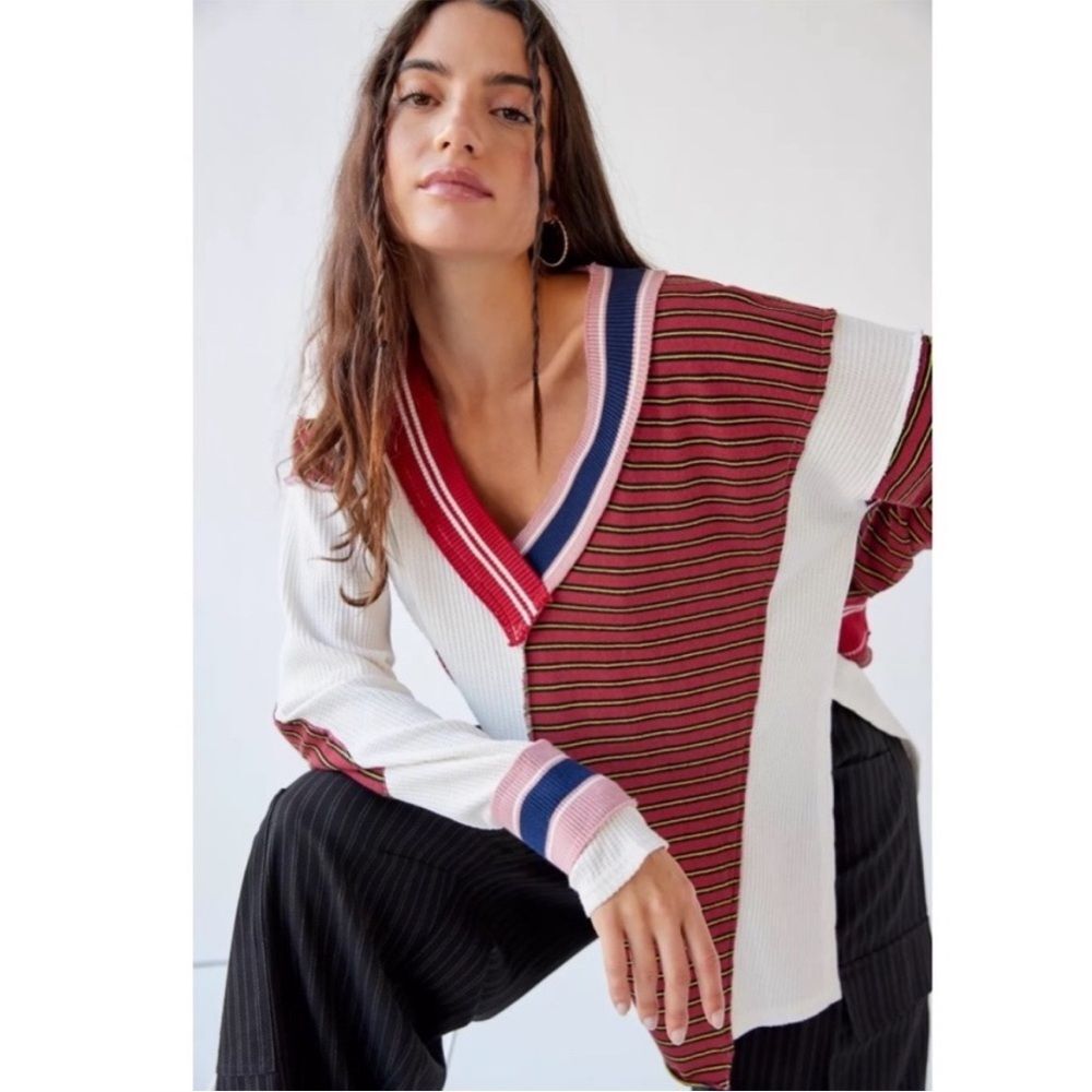 BDG Urban Outfitters Frazer Spliced Slouchy V-Neck Pieced Sweater